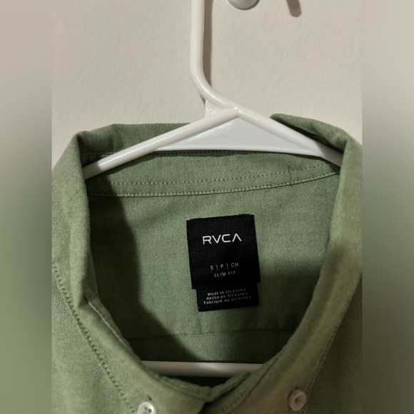 NWOT Men’s RVCA That’ll Do Button-down Slim Fit Green - Picture 3 of 4